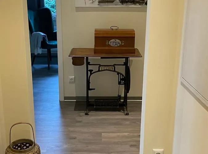 Appartamento Elisabett - Elisa - 4 Schlafzimmer Und 2 Baeder, Bis 6 Personen Erfurt